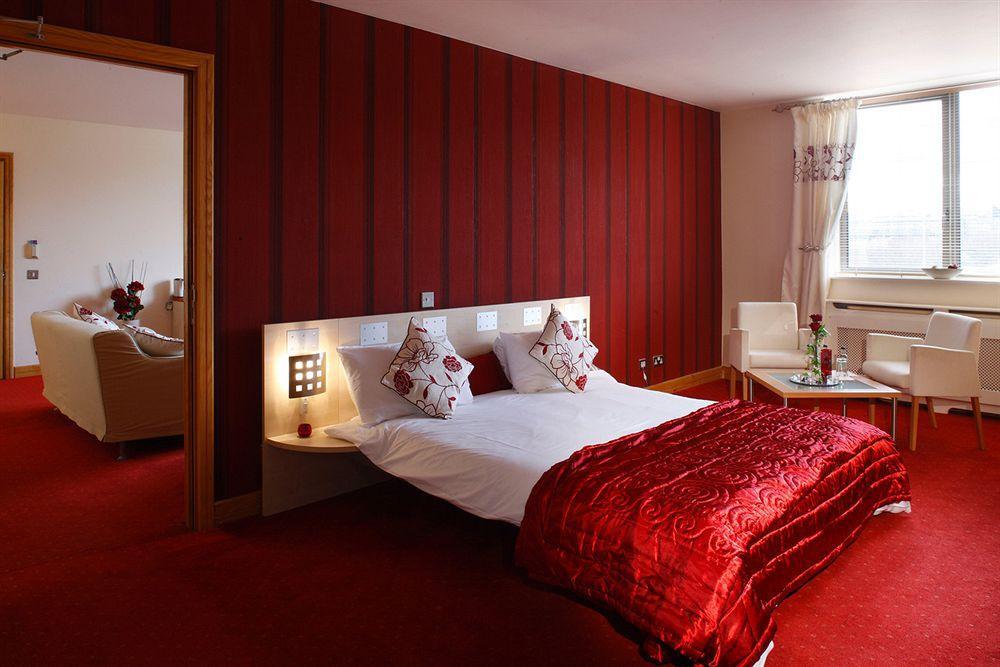 Plaza Hotel Tallaght Εξωτερικό φωτογραφία