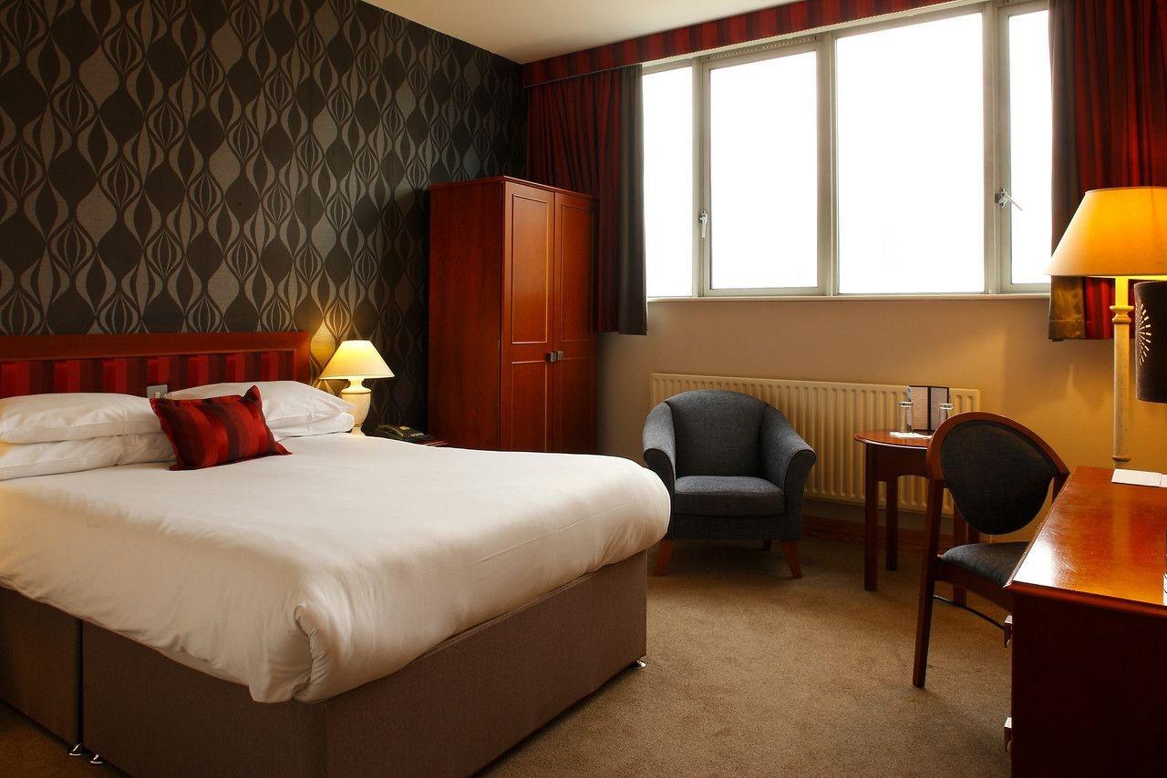 Plaza Hotel Tallaght Εξωτερικό φωτογραφία